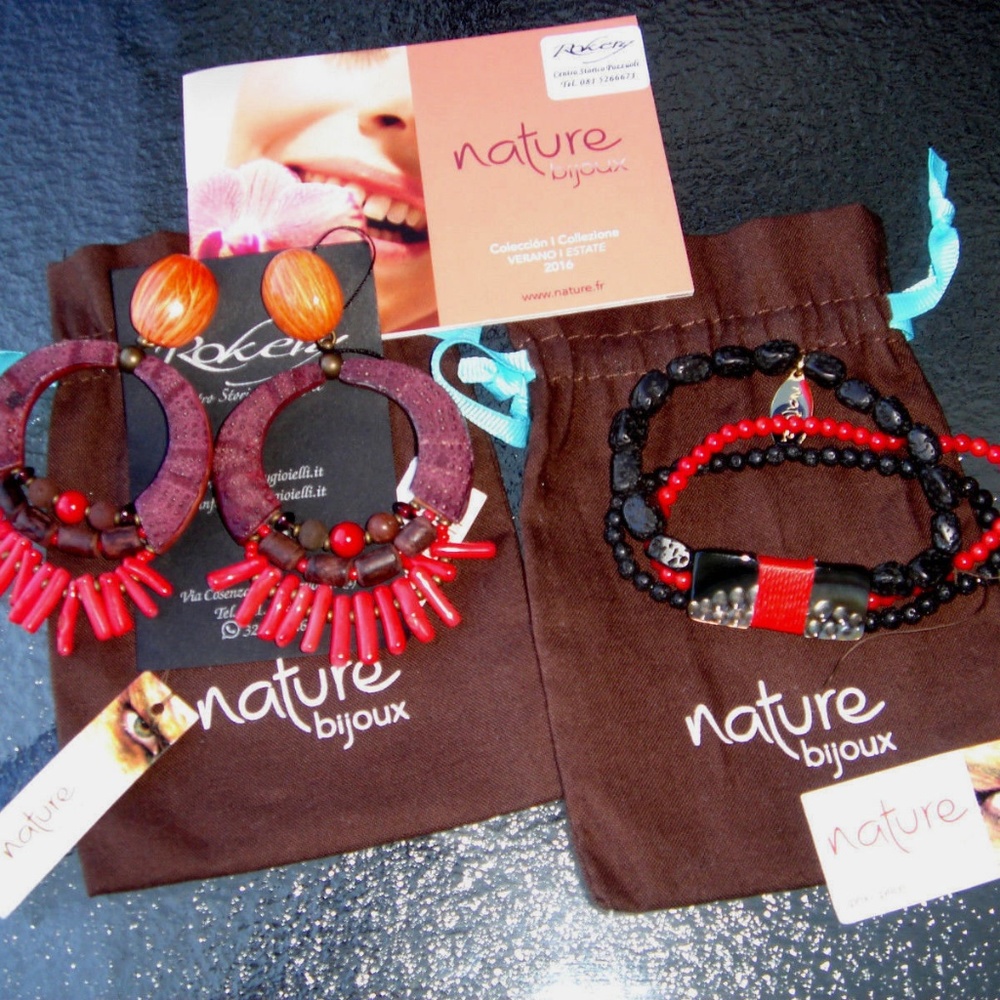 Nature Bijoux Genuine Coral Earnings Bracelet